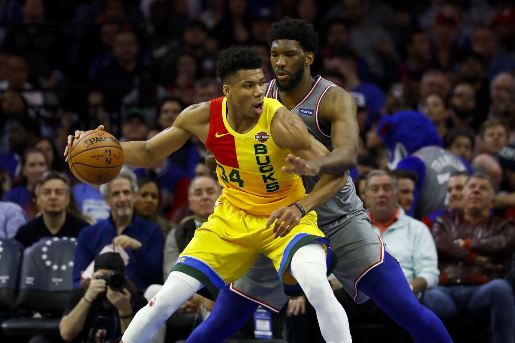 Bucks 76ers
